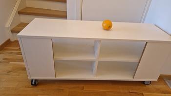 TV-möbel bortskänkes
