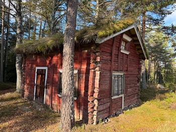 Äldre torp från 1719 bortskänkes mot nedmontering.