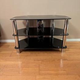 TV-bänk mot upphämtning