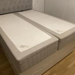 Två resårbotten 80cm