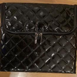 Stor sminkväska i fräscht skick