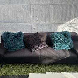 ”Lounge”-soffa Bolia. 243 x 93 cm