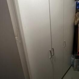 Jag skänker bort möbler