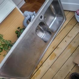 Diskbänk i rostfritt stål