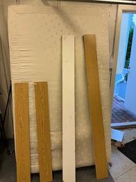 Bortskänkes - IKEA säng med ribbotten 90x200