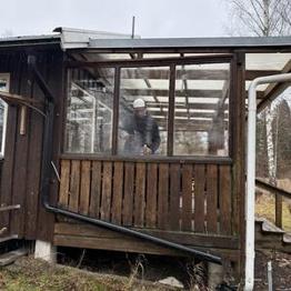 Tre glasskivor totalt mått ca 215x125 cm