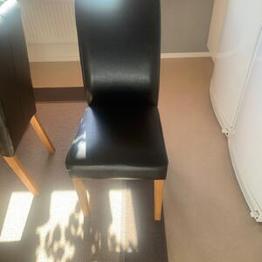 3 MIO stolar skänkes