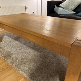 Massivt oljat ekbord