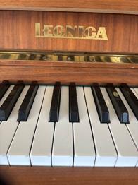 Legnica akustiskt pianouppdrag