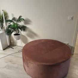 Skänker en stor pall
