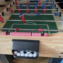 Fotbollsbord skänkes