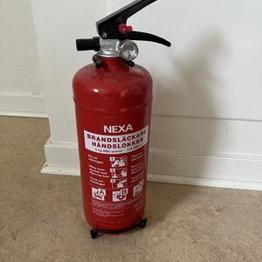 Liten brandsläckare plus brandvarnare