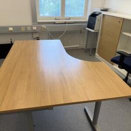 Skrivbord i Ekfanér