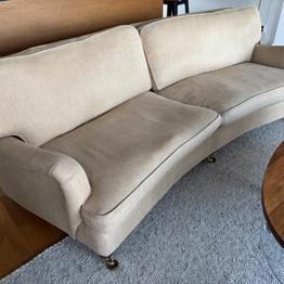 3 sits Howardsoffa