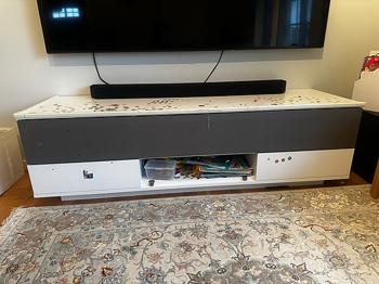 Tv bänk från Bolia bortskänkes