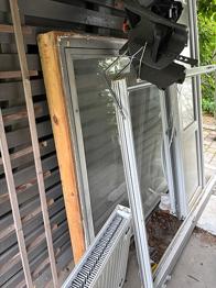 Stort fönster bortskänkes