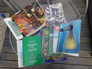 Kurslitteratur Gymnasie- och Högskola