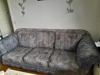 3 sits soffa skänkes