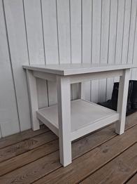 Litet vitt bord
