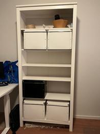 Vit bokhylla bortskänkes, Hemnes IKEA
