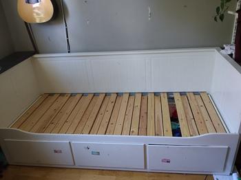Ikea Hemnes dagbädd bortskänkes