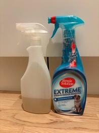 Gratis bortskänkes. 2 Halvfulla flaskor av urin off och stain&odour remover.