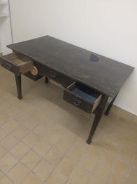 Barnsäker skrivbord skänkes