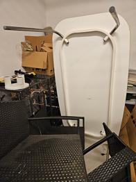 Bord Ikea och stolar Ilva bortskänkes