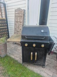 Grill bortskänkes