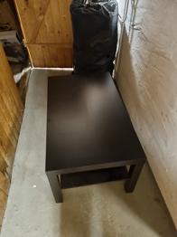 Tv-bänk + soffbord bortskänkes