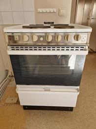 Äldre Electrolux spis bortskänkes