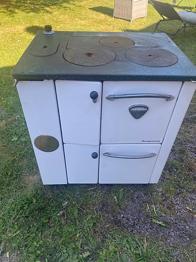 Bortskänkes - Husqvarna vedspis / spishäll