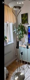 GOLVLAMPA