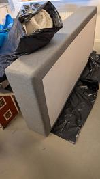 En säng från Vila säng.