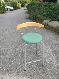 Barstol bortskänkes