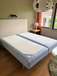 Två IKEA Sultan Gryting resårsängar 90x200 cm blå