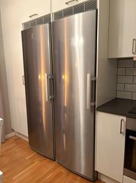 Electrolux frysskåp rostfritt stål bortskänkes