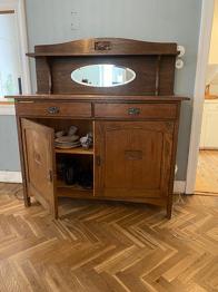 Skänkes – Sekelskiftesbyrå / jugendservering