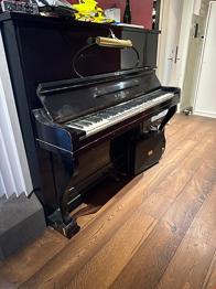 PIANO BORTSKÄNKES