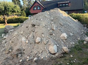 Rena schaktmassor – sand, grus och natursten bortskänkes/gratis