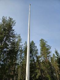 Flaggstång skänkes