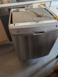 BORTSKÄNKES!Electrolux underbyggd diskmaskin rostfri