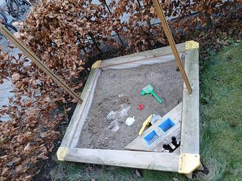 Sandlåda bortskänkes