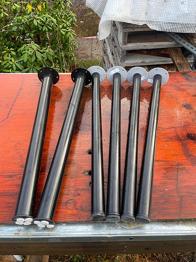 10 st bordsben i stål bortskänkes