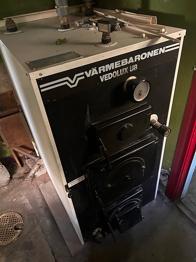 Värmebaronen Vedolux L/R vedpanna med Aqualux ackumulatortank