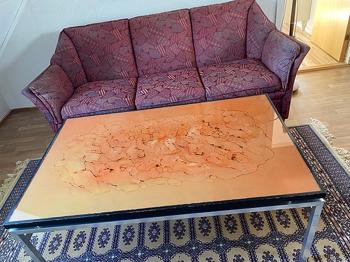Soffgrupp, soffa och två fåtöljer.