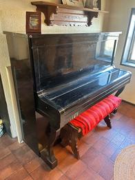 John Pettersson Stockholm pianino svart