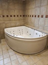 Hörnbubbelbadkar vitt