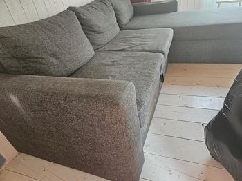 Bortskänkes liten bäddsoffa