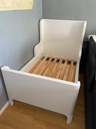 BORTSKÄNKES: IKEA juniorsäng (BUSUNGE)